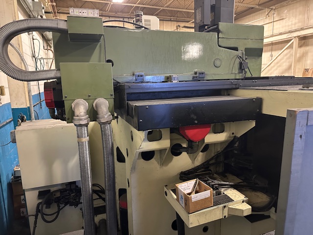 Makino #SNC64-A15, CNC vertical machining center, 15 automatic tool changer, 23.6" X, 15.7" Y, 15.7" Z, 20000 - Image 4