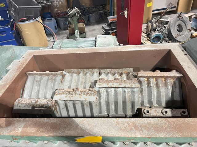 24" x 42" Rapid #2442RS, granulator, 125 HP, no hood or control cabinet included - Image 2