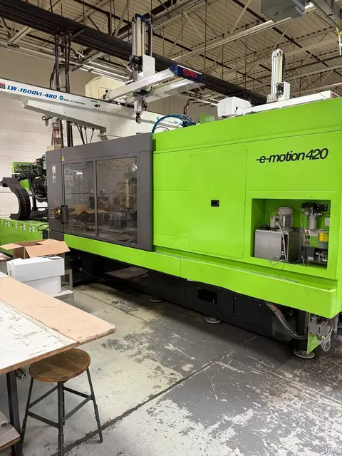 420 Ton, 40.3 oz., Engel #e-motion-2440/420T, horizontal plastic injection molder, 30.07" x 30.07" tie bar - Image 2