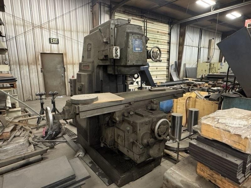 Kearney & Trecker #315-S15, knee type, sliding head, 1 HP, 230 V., 3 phase, 60 Hz, 1972 - Image 7