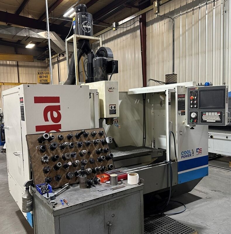 Fadal #VMC4020HT, 40" X, 20" Y, 20" Z, 10000 RPM, 21 automatic tool changer, 48" x20" table, 22.5 HP, Cat 40 - Image 1