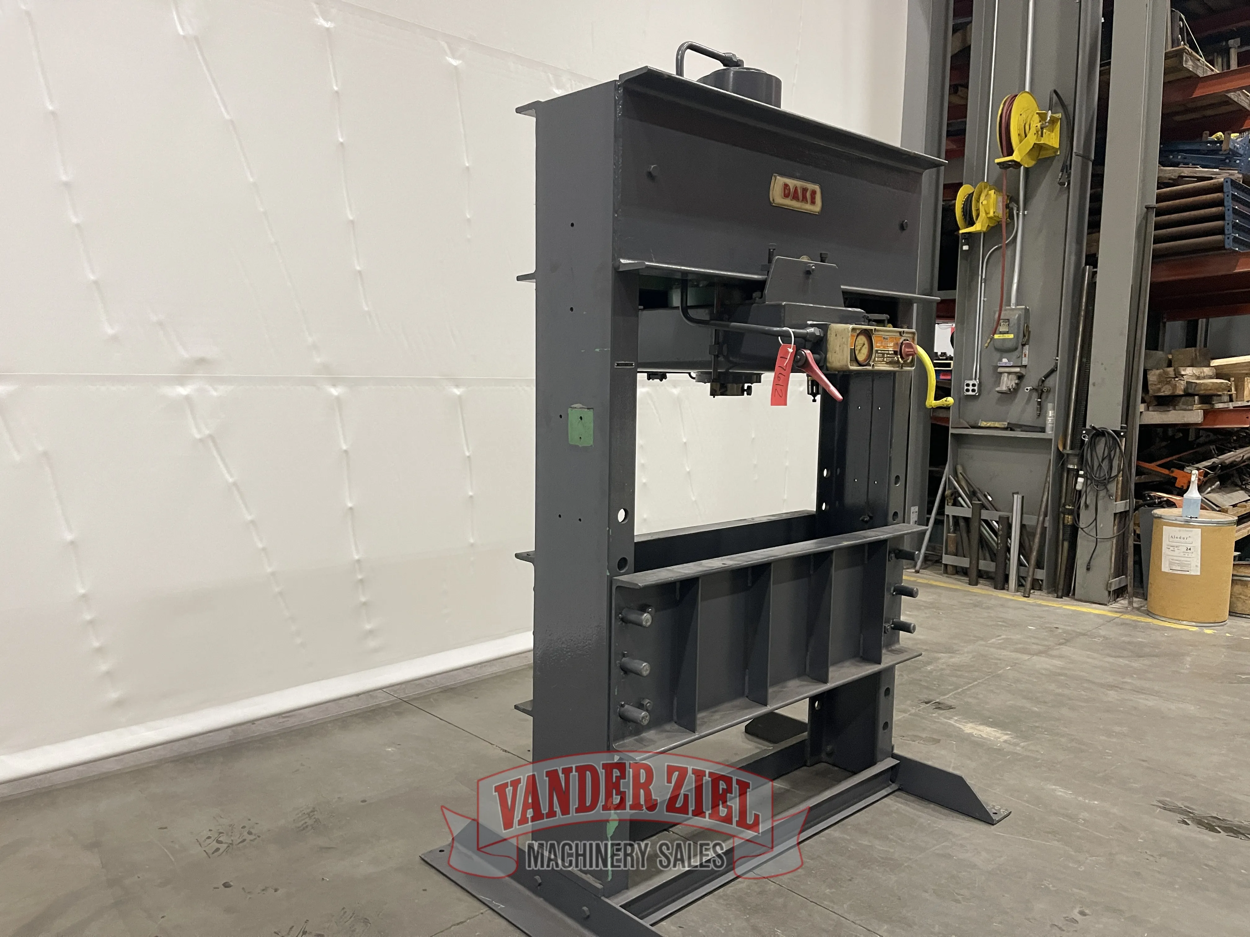 150 Ton, Dake, air hydraulic H-frame press - Image 3