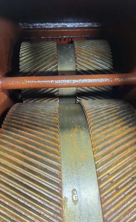 1870 HP @ 5000 RPM, Prager #HSG1600S, parallel shaft gearbox, 1800 RPM output, 2.78 ratio - Image 8