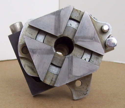 Jones & Lamson #16S, Automatic Opening Die Head, 3/4" shaft, 4" x 2-1/2" x 2-1/2", spring loaded, 4 stops - Image 5