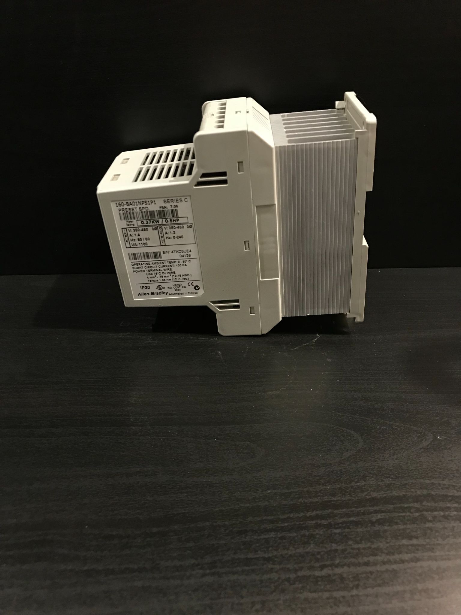 .5 HP Allen-Bradley, 160-BA01NPS1P1, Speed Drive Controller, 3 Phase, 0.37 kW, 1.4/1.2 Amps, 380-460 Volts - Image 4