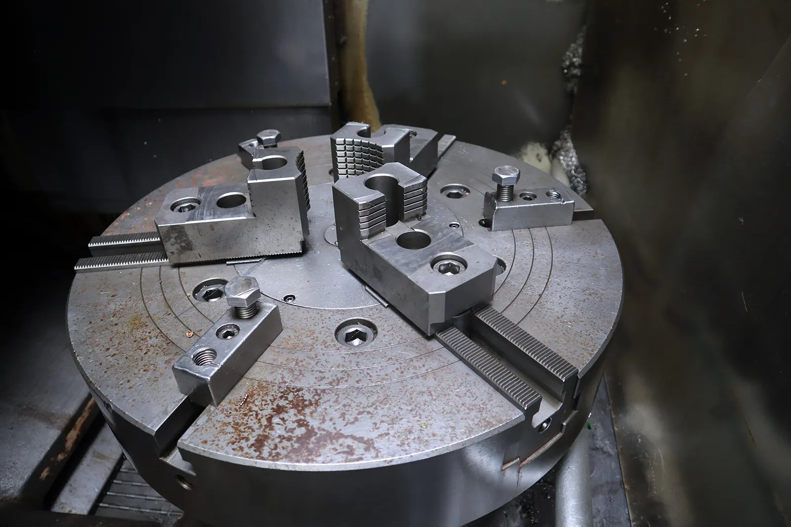 Ameri-Seiki #VT600, CNC turret lathe, 24" chk, 8 turret, 52-2250 RPM, Fanuc Oi-TC, 2008 - Image 3