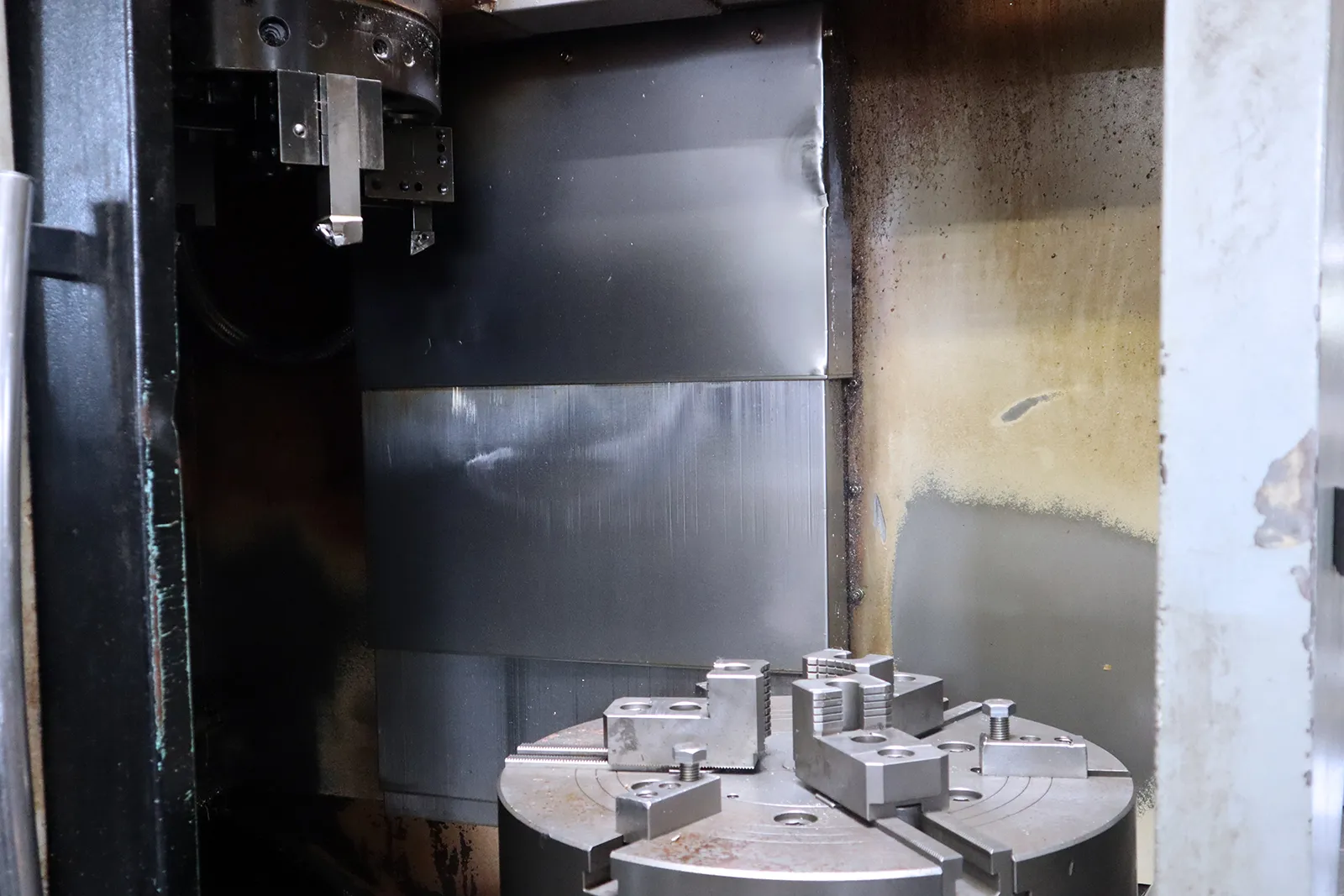 Ameri-Seiki #VT600, CNC turret lathe, 24" chk, 8 turret, 52-2250 RPM, Fanuc Oi-TC, 2008 - Image 4