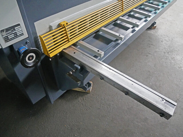 1/4" x 10' Haco Atlantic #HDE25-10, Shear, 122" blade, 25 SPM, 40" squaring arm, 32-39" Back Gauge, 15 HP - Image 8