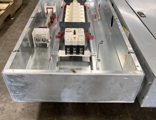 400 Amp. Cutler Hammer, PRL2A MLO, Panelboard, 277/480 Volts 3PH 4W Indoor Encl 42Cir FD3225 P586 - Image 6
