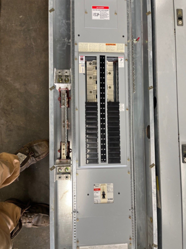 400 Amp. Cutler Hammer, PRL2A MLO, Panelboard, 277/480 Volts 3PH 4W Indoor Encl 42Cir FD3225 P586 - Image 10
