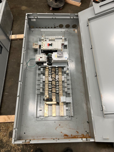 600 Amp. Eaton, PRL4, Panelboard, 480/277 Volts 3PH 4W 24 Cir Indoor Encl MCB LGH3630NN P649 - Image 2