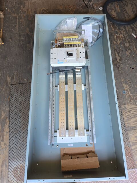 1200 Amp. Eaton, PRL4X, Panelboard, 208/120 Volts 3PH 4W MCB Main PDG53M1200E4RN P703, New - Image 4
