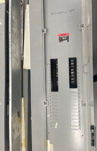 400 Amp. General Electric, AEF3424MBX, Panelboard, 480/277 Volts 3PH 4W Indoor Encl 42Cir SFHA36AT0250 MLO - Image 10