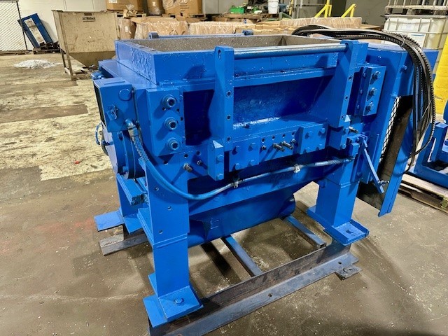 18" x 37" Cumberland #18X37, granulator, 60 HP, 3 knife open rotor, 2 bed knives - Image 4