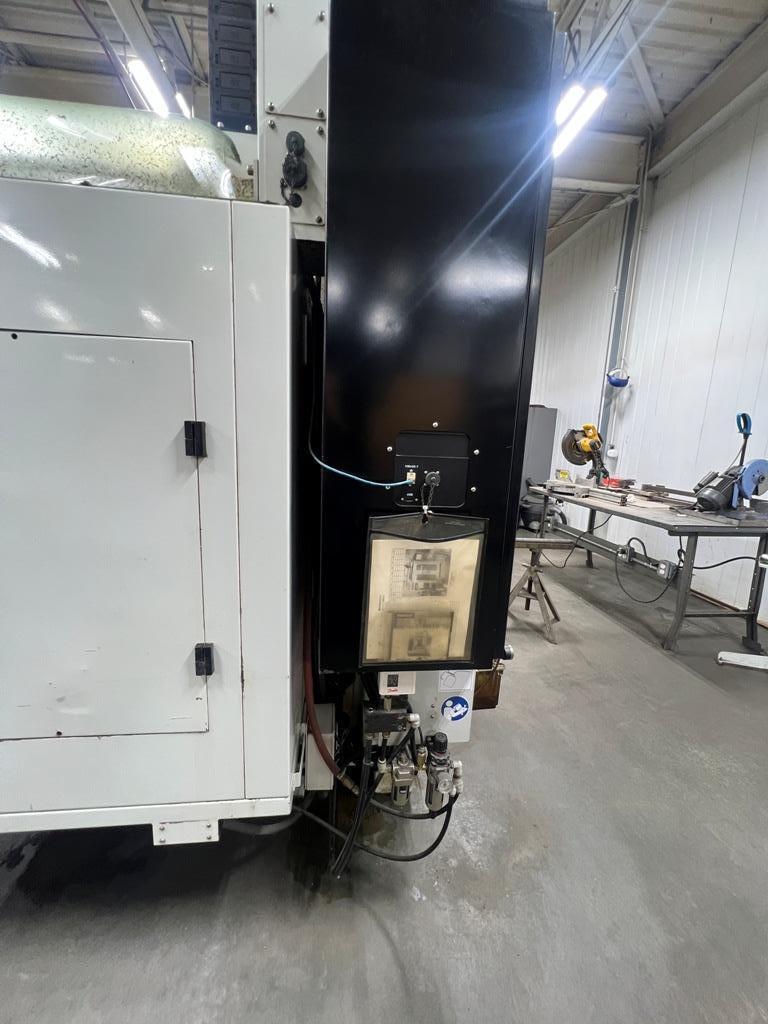 Hurco #VM-10, CNC vertical machining center, 26" X, 16" Y, 20" Z, 10000 RPM, 20 automatic tool changer, Cat - Image 2