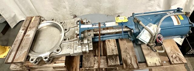 10" Dezurik, pneumatic knife gate valve, Stainless, class 150, style KGC, 150 psi - Image 4