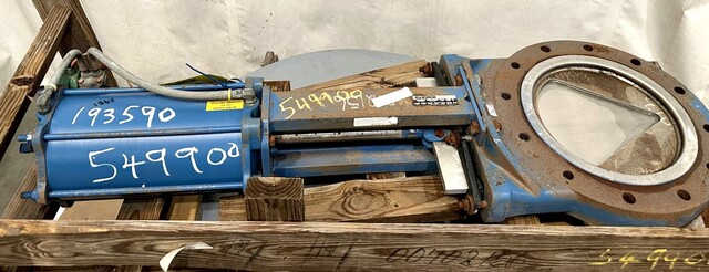 12" Dezurik, knife gate valve, Stainless contact parts, CI body, V type opening - Image 3