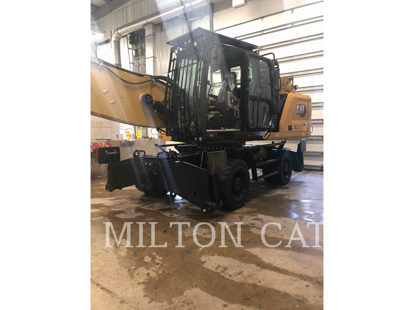 Caterpillar MH3026, Wheel Excavator, 88 hours, S/N: KE800257, 2022 - Image 3