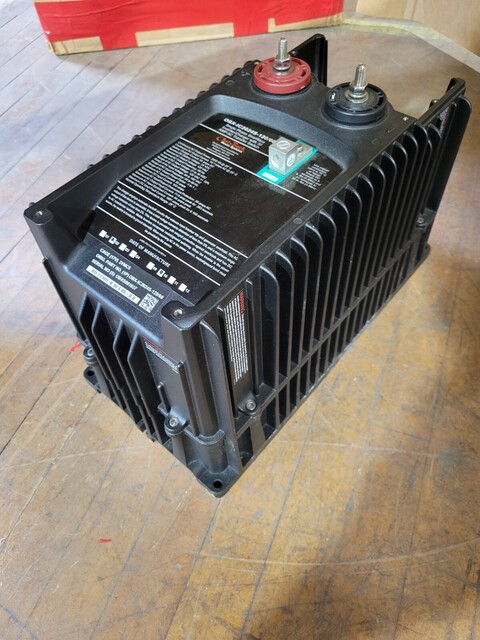 Outback #OBX-IC2024S-120/60, Sinewave Inverter & Charger, w/ 30A AC Transfer Switch - Image 7