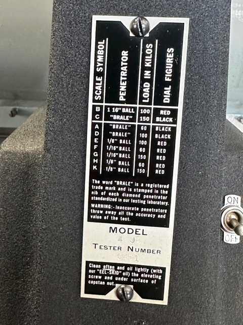 Rockwell #4JR, Superficial Hardness Tester, 12" vertical, 5.25" throat - Image 4