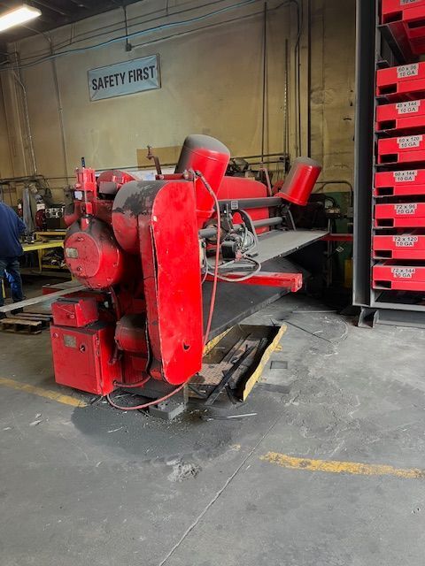 1/4" x 12' Cincinnati #2CC12, Squaring Shear, 48" Back Gauge, 60 SPM, 13 hold downs, 4" throat, 15 HP, elect - Image 4