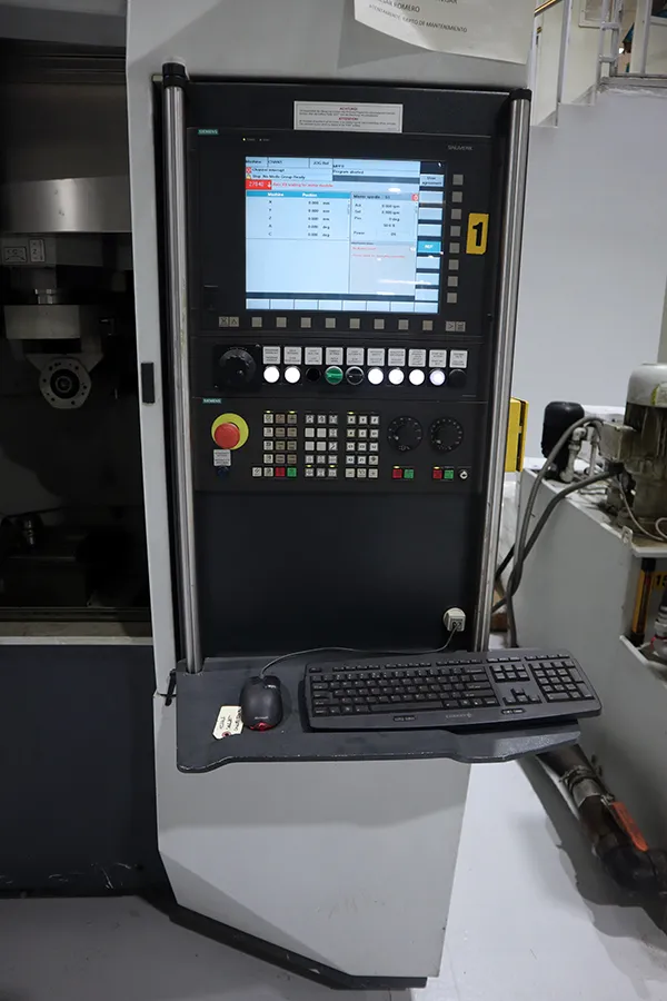Haas Multigrind #CA, Grinding Center, 10.23" Workpiece diameter, 21.65" Work length, 24.8" X, 13.5" Y, 16.92" - Image 2