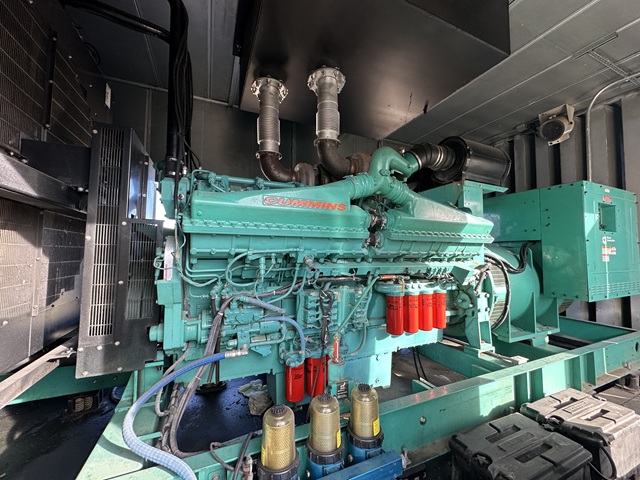1500 KW Cummins #DQGAB, Standby Generator, Diesel Type, Sound Attenuated, Tier 2 Emissions, 1810 HP, 277/480 - Image 8