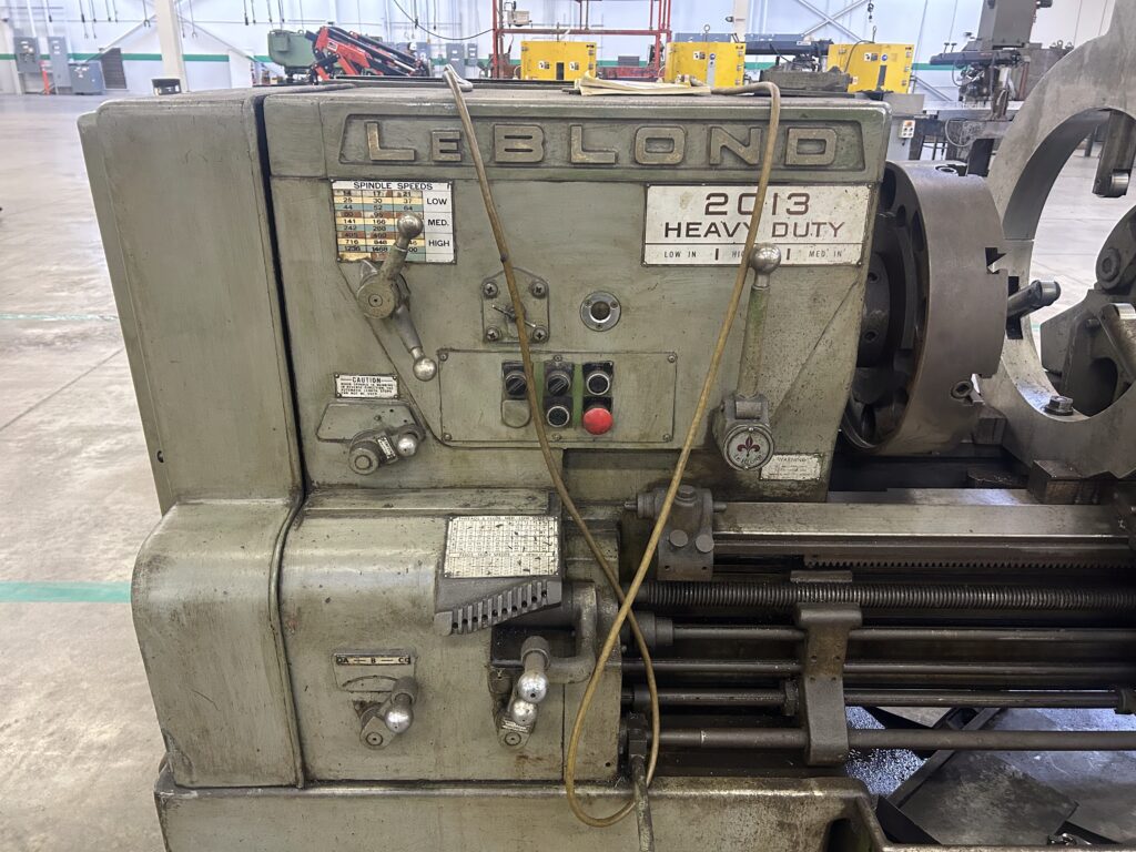 21" x 120" LeBlond #2013-Heavy-Duty, engine lathe, 4-jaw chuck, 2 steady rests, taper attachment - Image 3