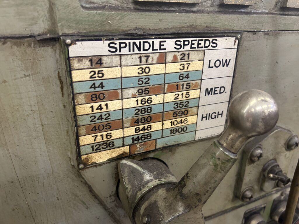 21" x 120" LeBlond #2013-Heavy-Duty, engine lathe, 4-jaw chuck, 2 steady rests, taper attachment - Image 6