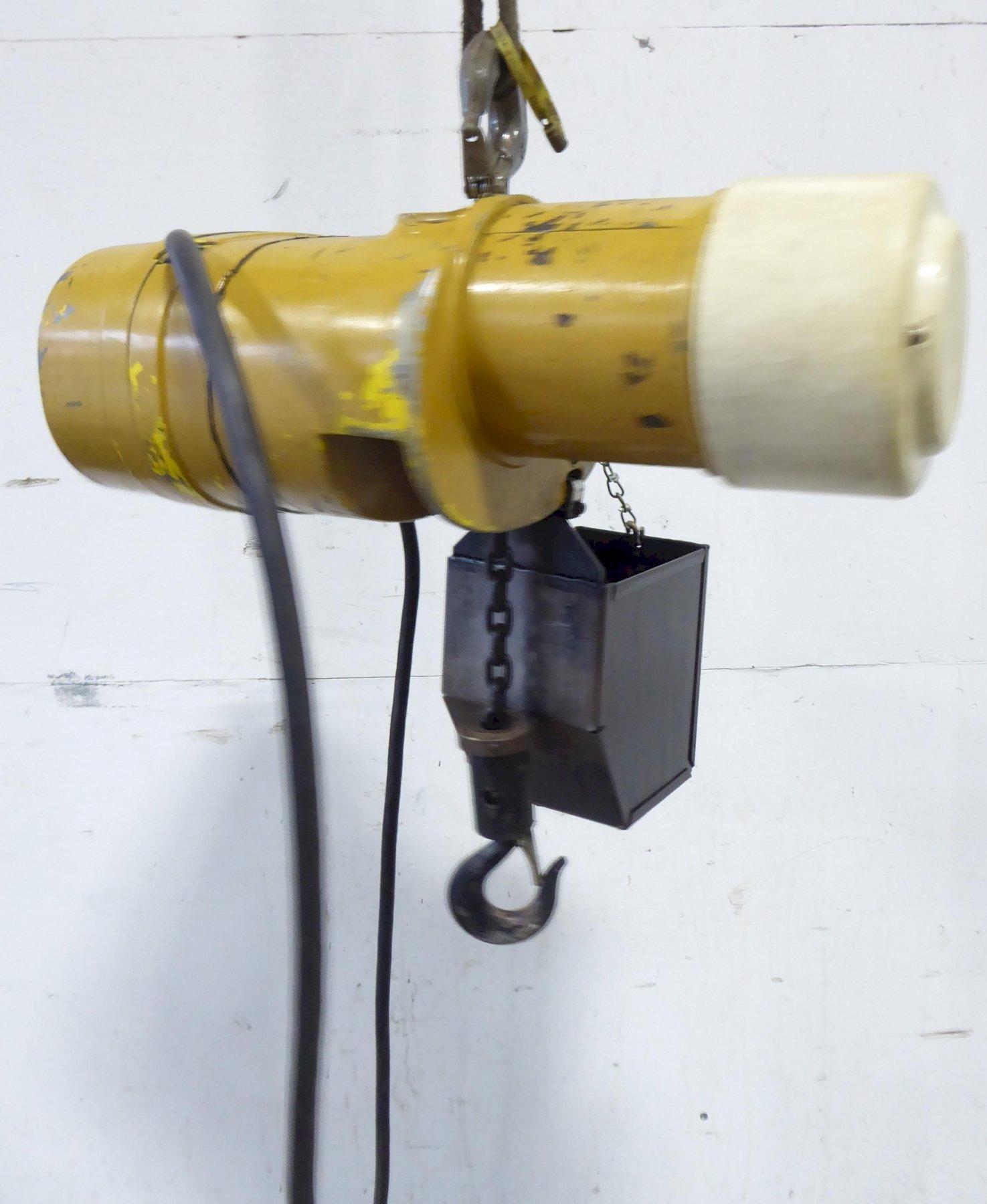 1/2 Ton, Budgit #BEH5032, electric chain hoist, 1/2 HP, 32 FPM, chain bucket, pendant Control - Image 2