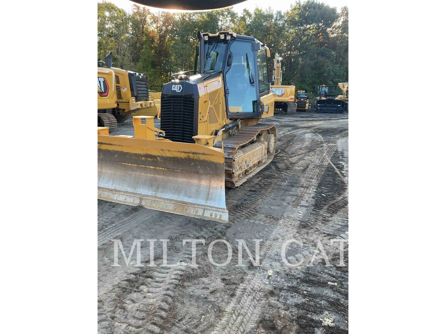 Caterpillar D1, Crawler Dozer, 516 hours, S/N: XKF04291, 2023 - Image 2