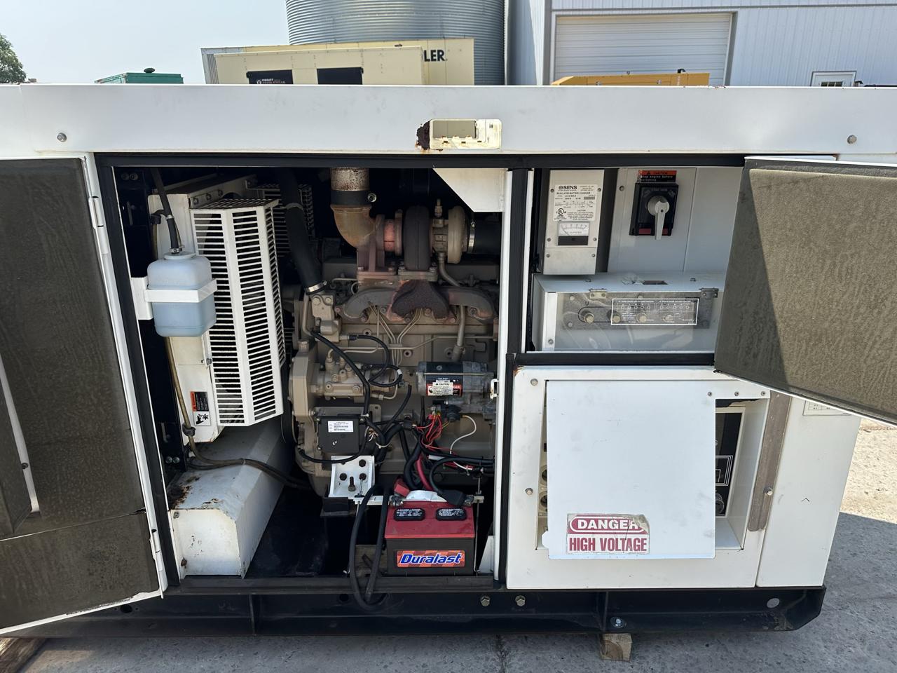40 KW Multiquip Power #4045TF275D, diesel generator, J Deere engine, rental grade, 208 Volts, 564 hours, 2005 - Image 9