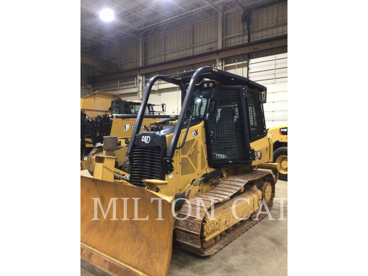 Caterpillar D1, Crawler Dozer, 1332 hours, S/N: XKF00229, 2021 - Image 1