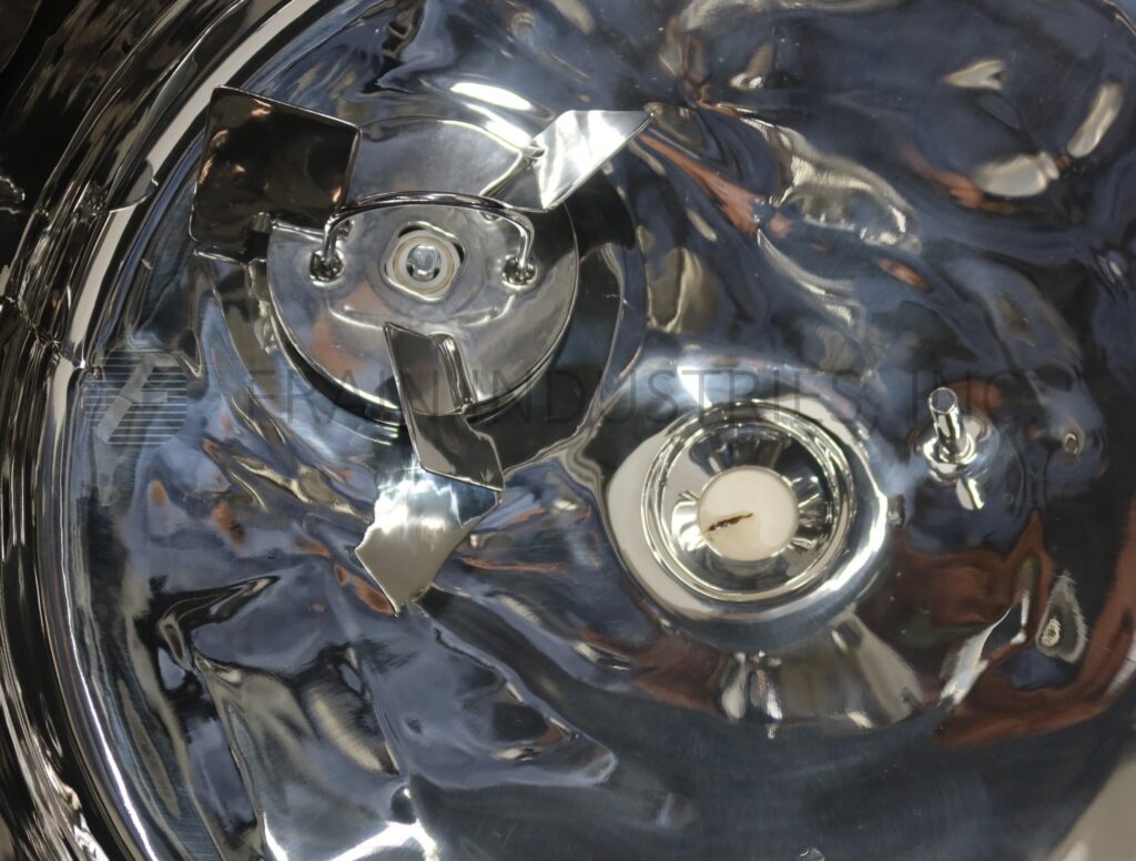 52.8 gallon Lee #200 L U, 200 liter, 316L Stainless Steel, jacketed & insulated, internal vacuum tank, 26" ID - Image 2