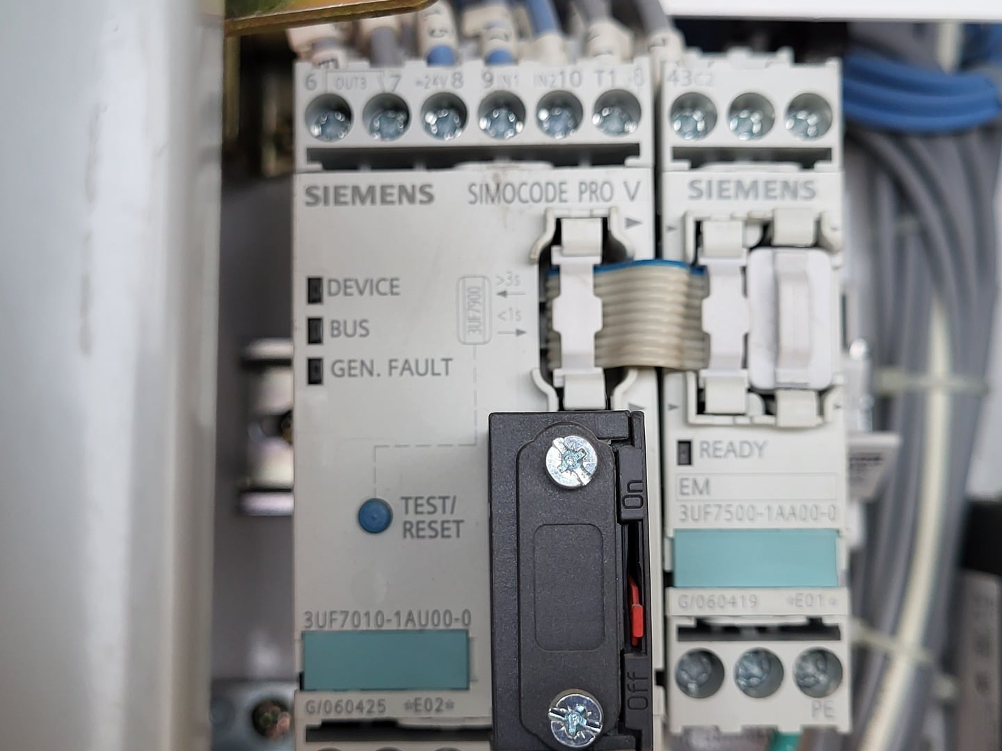 Siemens, 06FA, motor control center bucket, 50 HP, 600 Volts, 3 phase, new surplus - Image 7