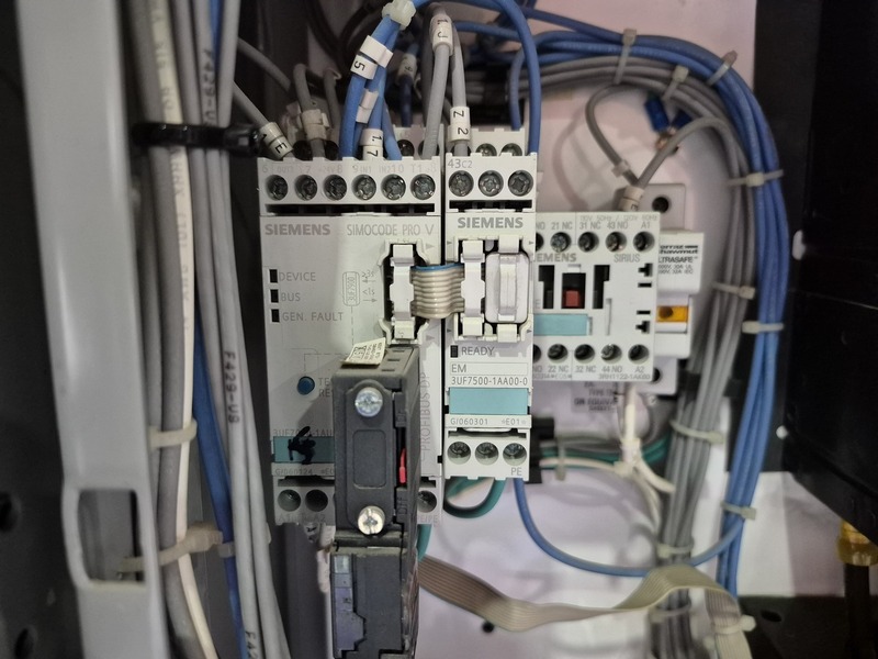 Siemens, 06FH, starter motor control center bucket, 100 HP, 600 Volts, 3 phase, like new - Image 9