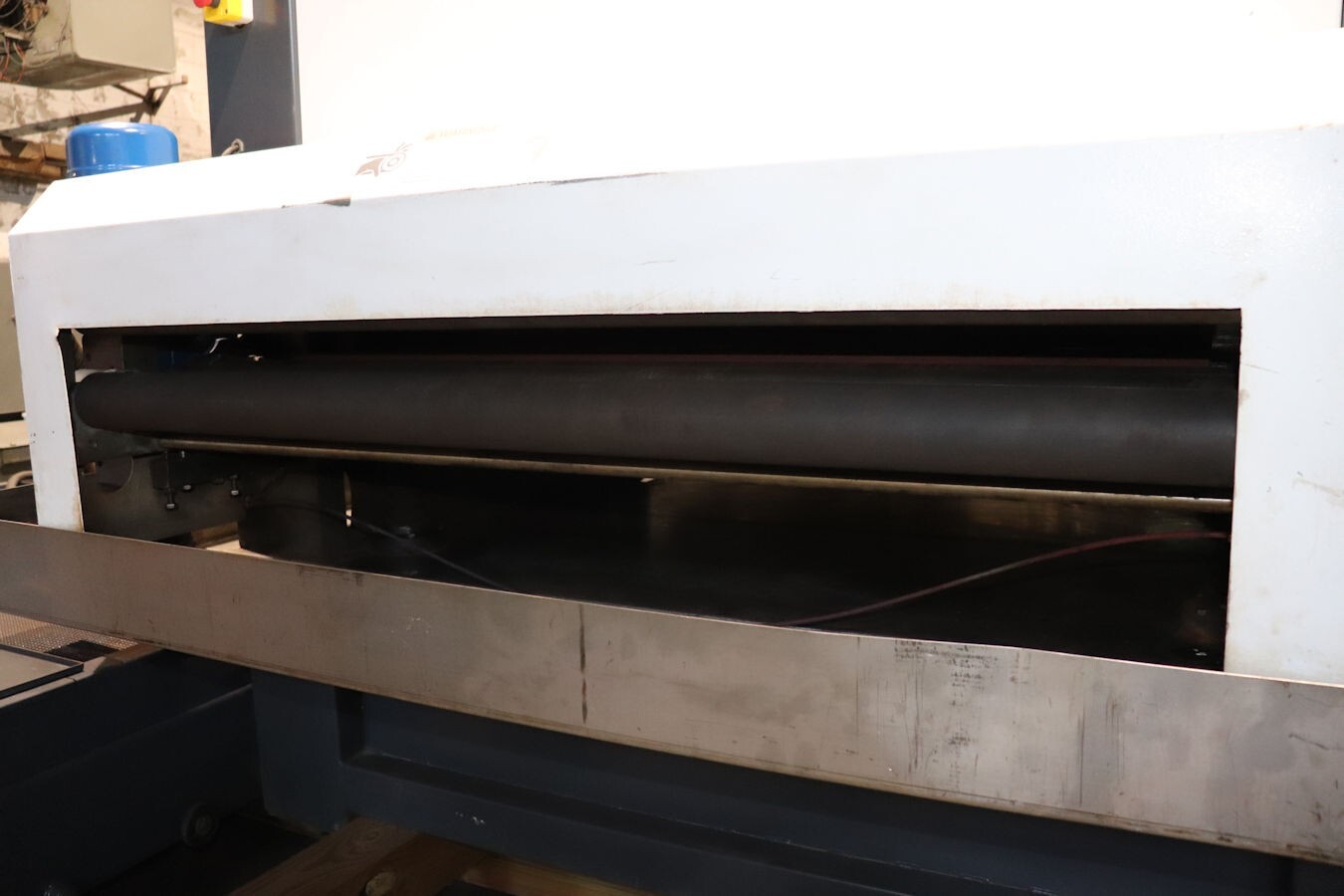 50" Timesavers Puma #3111-25-0, Single Head Wet Belt Sander, 30 HP, 460V., squeegee rollers & dry blower - Image 9