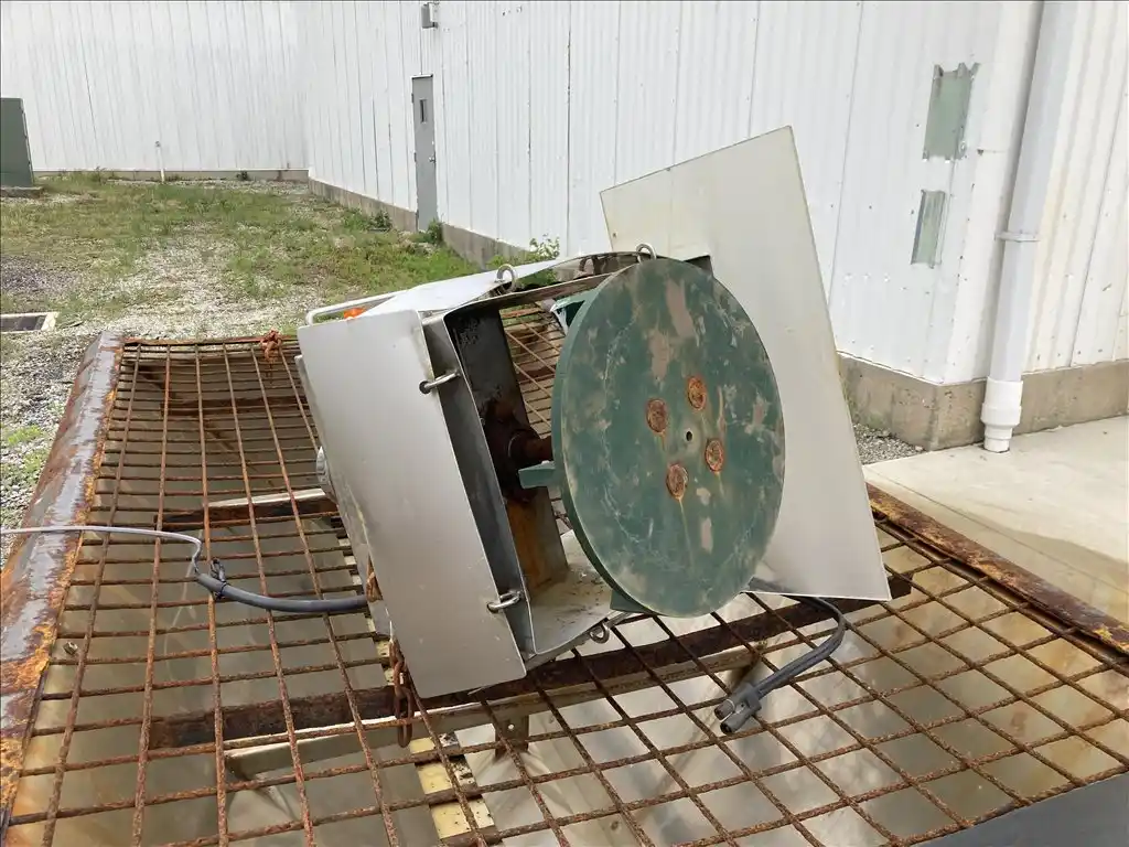 Smith Spreaders #1-3/4, Stainless salt spreader, 2018 - Image 3