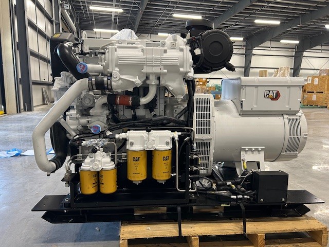 118 KW Caterpillar #C4.4TA, marine generator set, ABS Certified, 24V 120/208 Volts, 3 Phase, 60Hz - Image 3