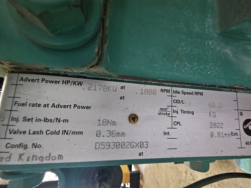 2000 KW Cummins #2000DQKC-628, diesel generator, 2500 KVA, 13800 Volts, 566 hours - Image 4