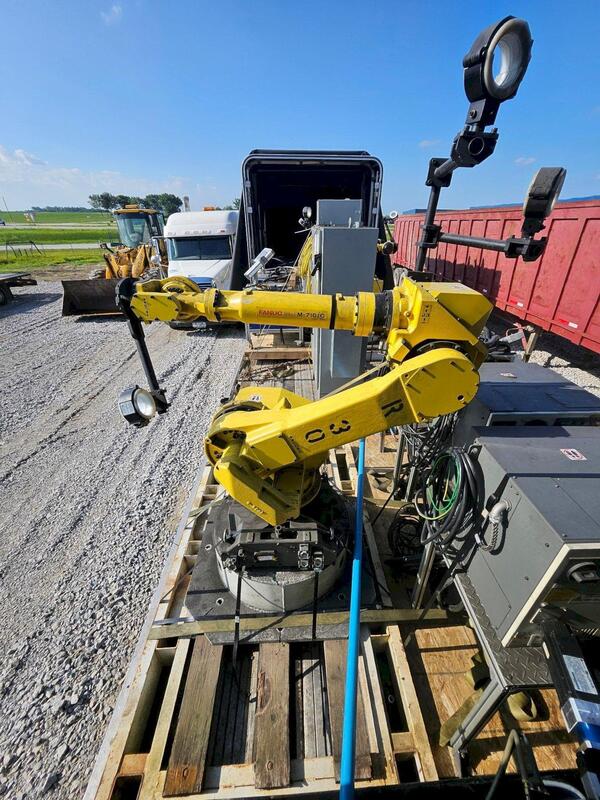 Fanuc, Automated Assembly Cell, 3x Fanuc M710iC robots, Weber bolt driver, automatic rivet feed, servo - Image 10