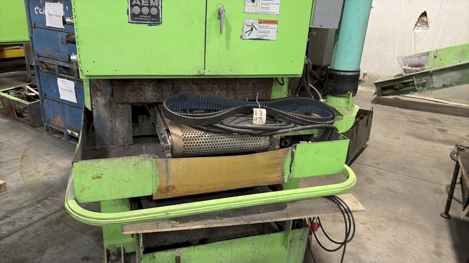 Industrial Gas Engineering #T-220-B, Deburring Machine, 18" belt, 460 V, 3 phase - Image 4