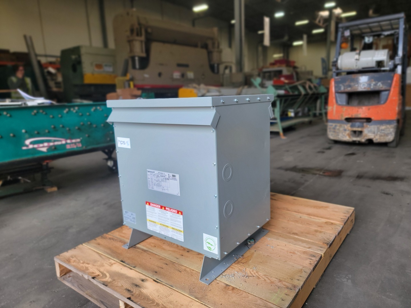 75 KVA 600 Primary, 208Y/120 Secondary, Hammond Power Solutions, dry type, Nema 3R, new surplus - Image 3