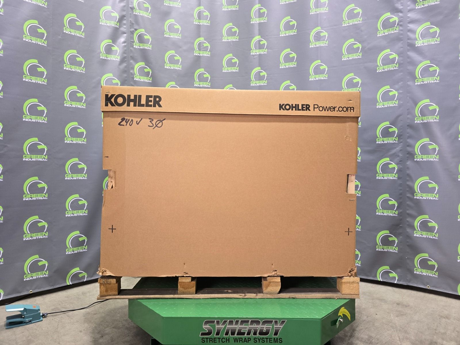 20 KW Kohler #20RCA, Natural gas propane generator, enclosed, 240 Volts, 3 phase, 2021 - Image 6