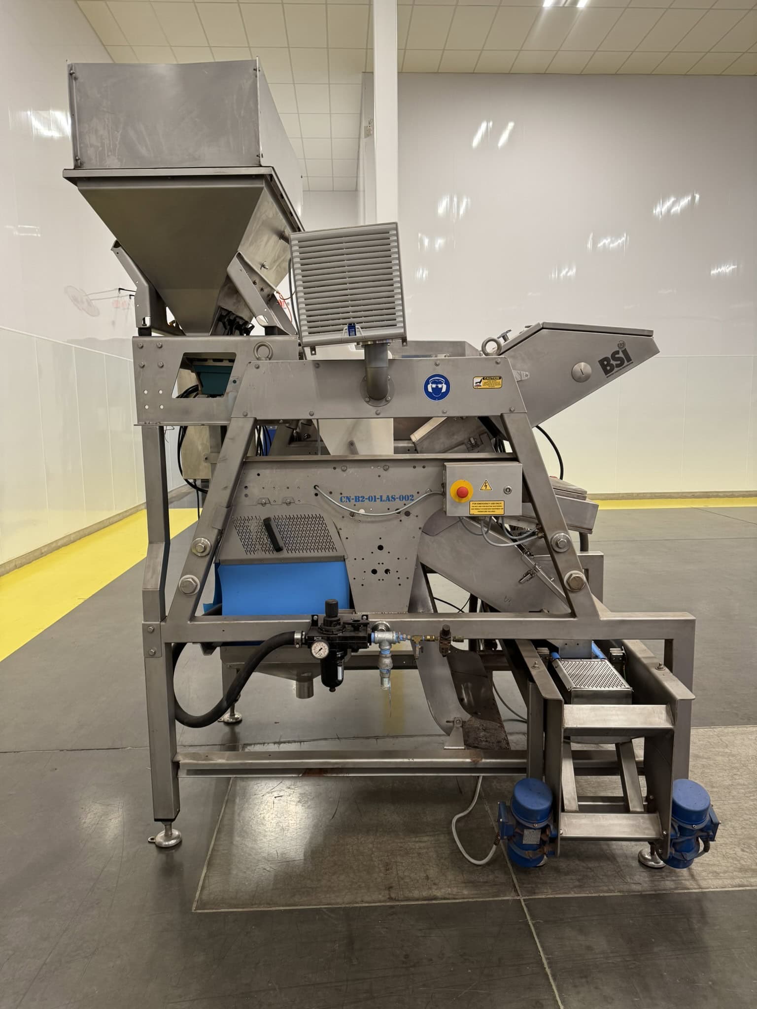 Tomra, BSI Optical Sorting Machine, 81.9" Infeed height, 86.4" width Conveyor, 87" L x 138" width x 96" H - Image 2