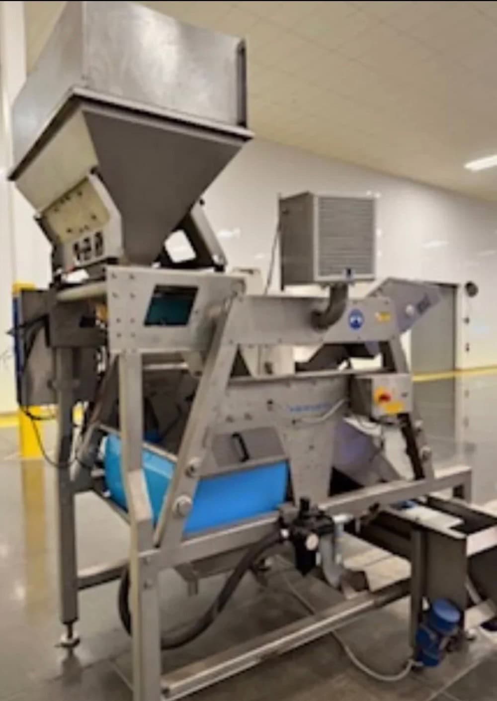 Tomra, BSI Optical Sorting Machine, 81.9" Infeed height, 86.4" width Conveyor, 87" L x 138" width x 96" H - Image 3