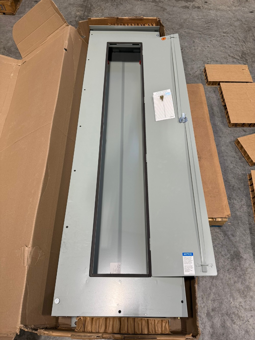 Eaton #LWPQ2072, 72" panelboard enclosure NEMA 12/3R Rainproof/Dustproof (2 Available) - Image 3
