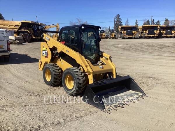 Cat 262D3, Skid Steer Loader, 682 hours, S/N: TP401365, 2023 - Image 2