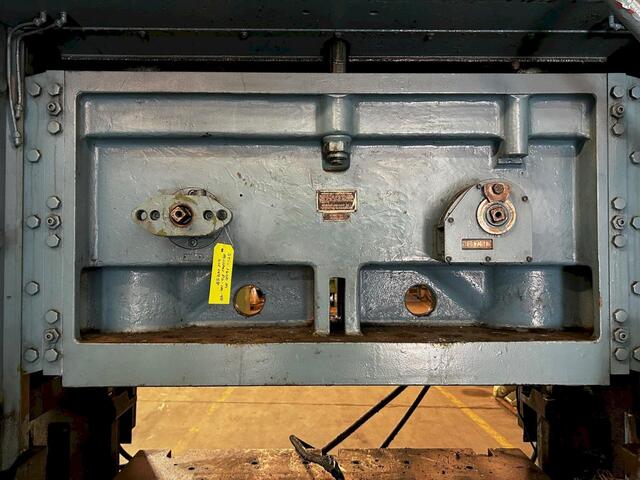 100 Ton, Minster #P2-100-48, straight side double crank, 4" stroke, 17" Shut Height, 200 SPM, 31" x48"bed - Image 2