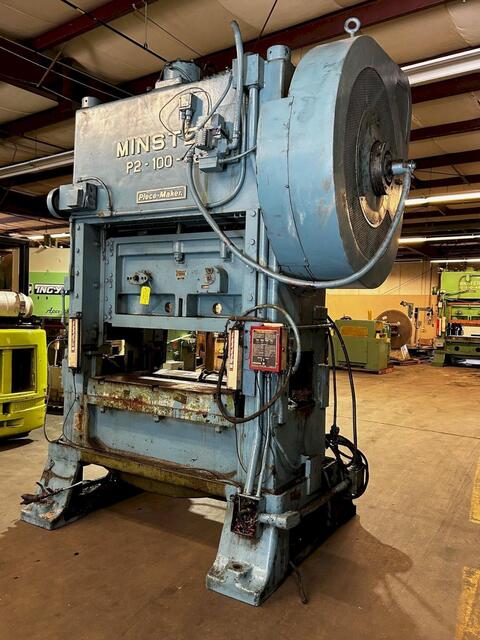 100 Ton, Minster #P2-100-48, straight side double crank, 4" stroke, 17" Shut Height, 200 SPM, 31" x48"bed - Image 3